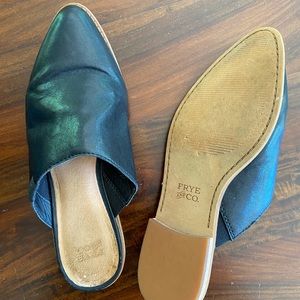 Frye and Co flat black mules